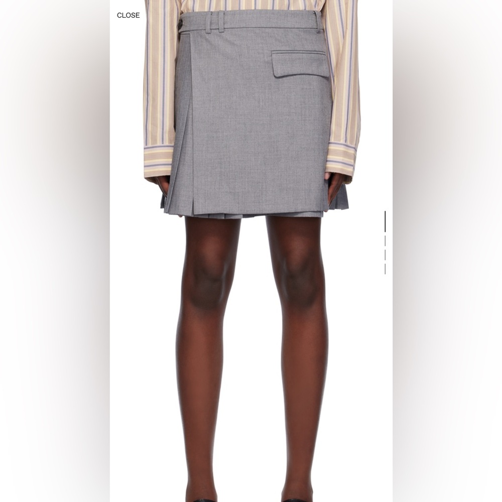 LESUGIATELIER
Gray Pleated Midi Skirt
